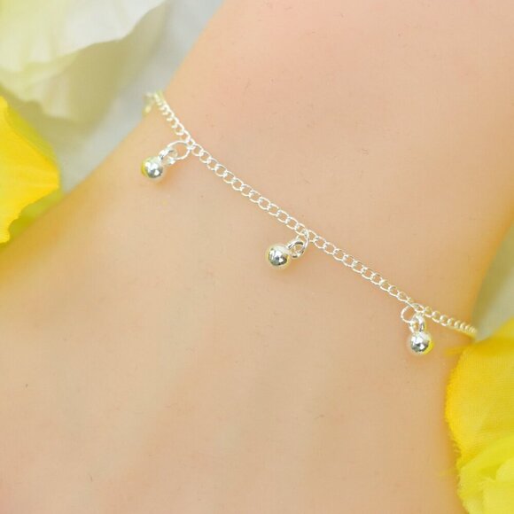 Minimalist Bracelet, Sleek & Modern Design, Women’s Fashion, YC110207-B - Picture 8 of 10